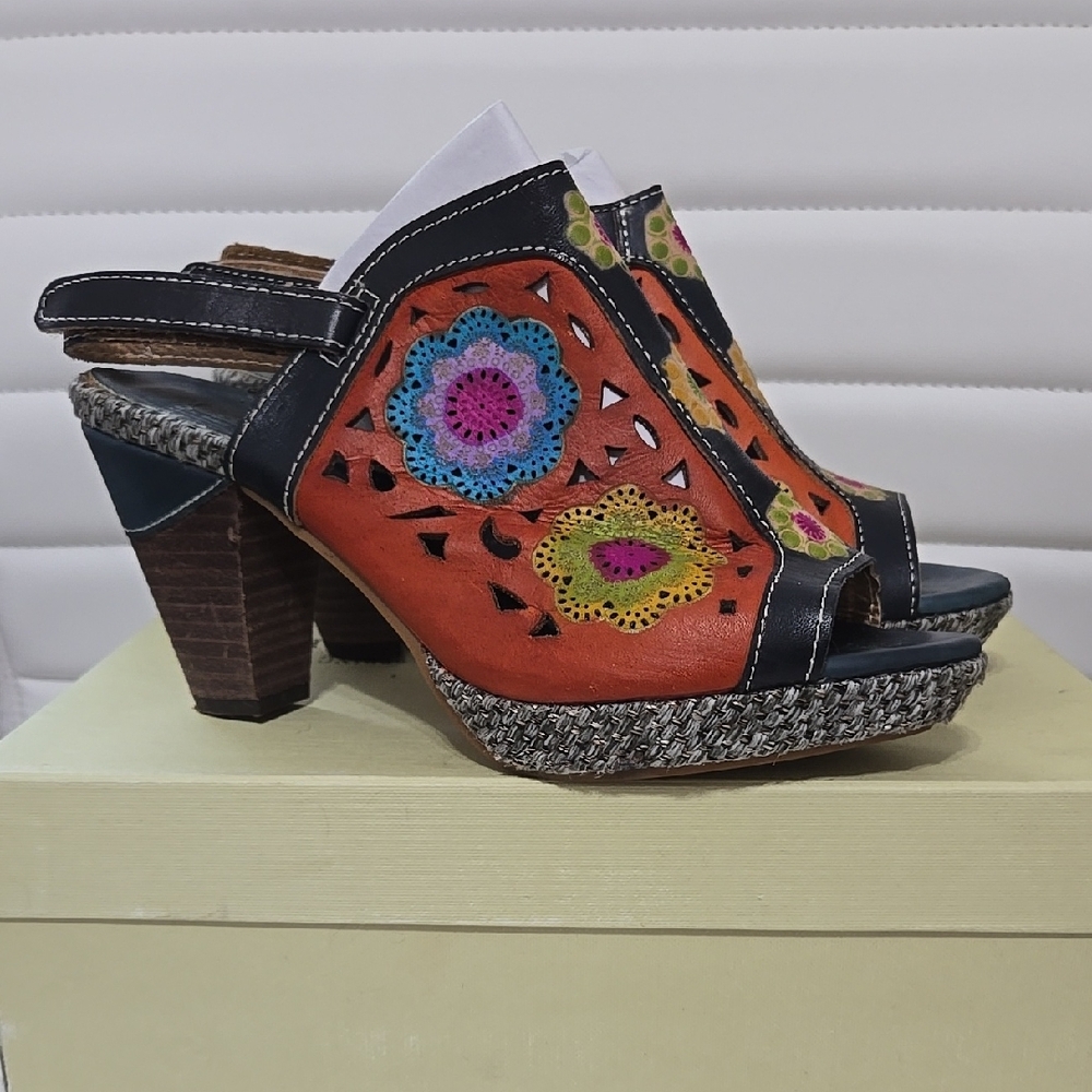 Women's Floral Embroidered Heeled Sandals